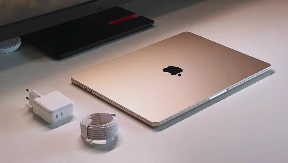 macbook m2 vs m3-webp